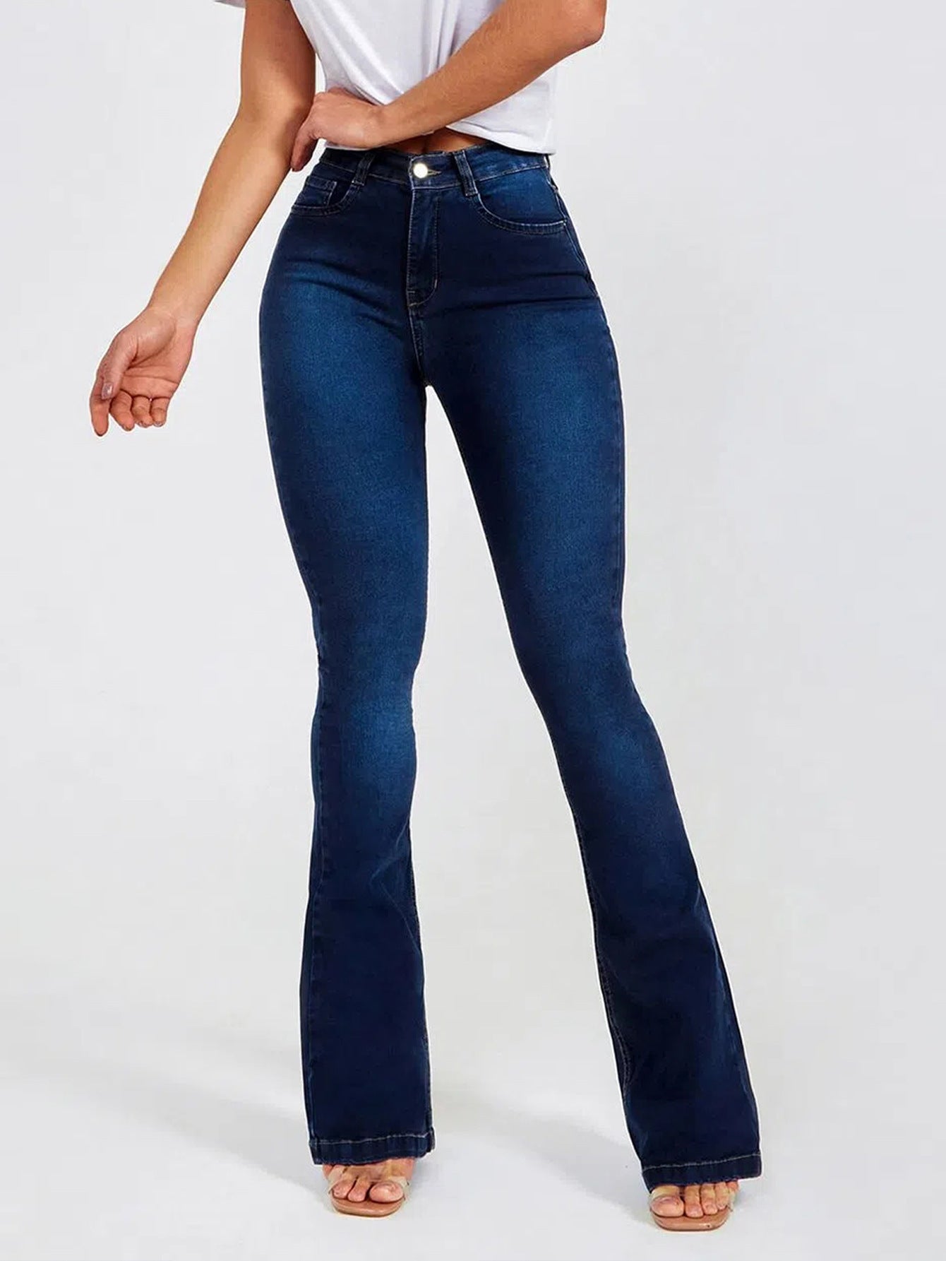 Cowgirl Basics Slim Denim Pantalon Corte Campana Stretch Deslavado
