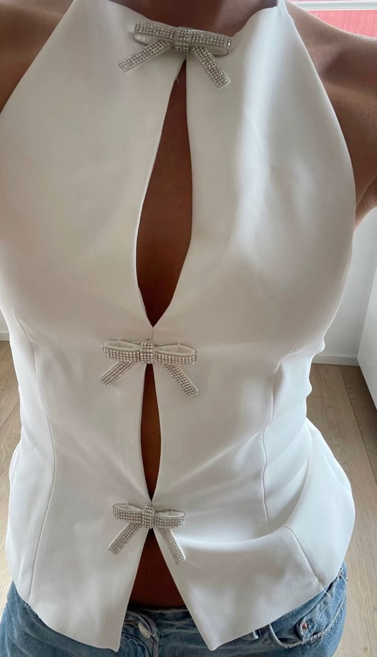 Drama Queen Bowknot Halter Top